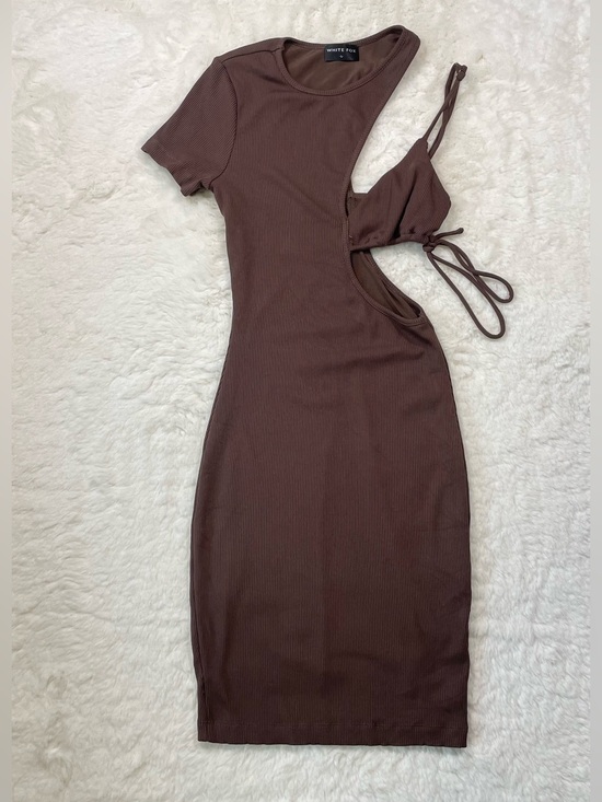 White Fox Boutique Dresses & Skirts - White Fox Boutique Brown One-Shoulder Cutout Midi Dress